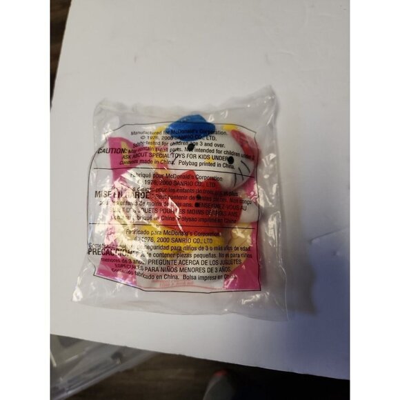 Vintage 2000 McDonald's Happy Meal Toy SANRIO Hello Kitty Crew Kid #1 SEALED - Picture 1 of 2